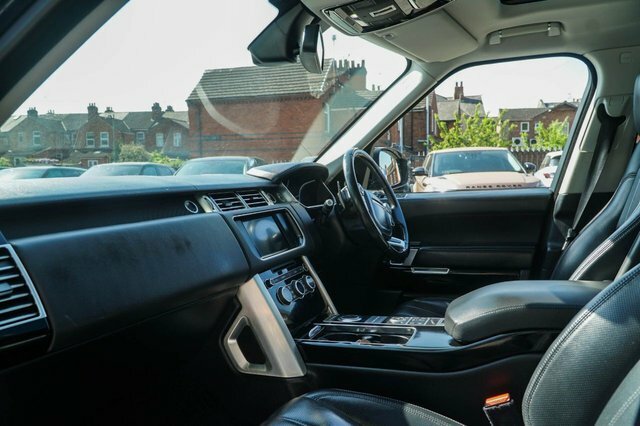 Land Rover Range Rover 2016 3.0 Td V6 Vogue Se Suv 4Wd Eu OV16UDH Black #4