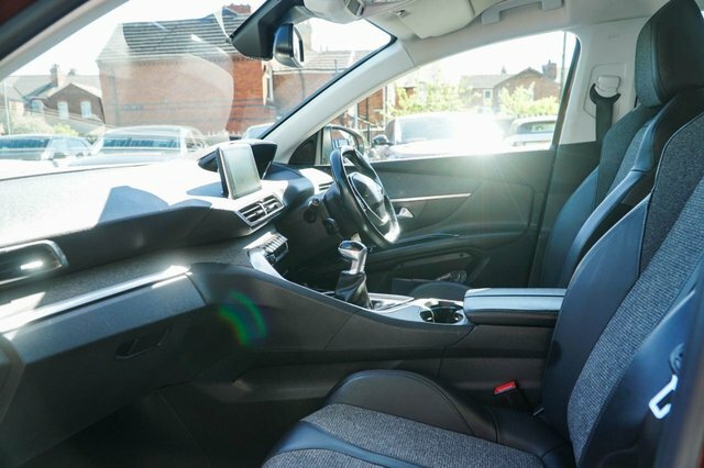 Peugeot 3008 2019 1.2 Puretech Allure Suv Eur CF19VXR Brown #4