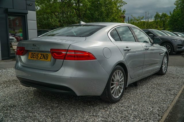 Jaguar XE 2015 2.0D Prestige Saloon Euro 6 Silver #3