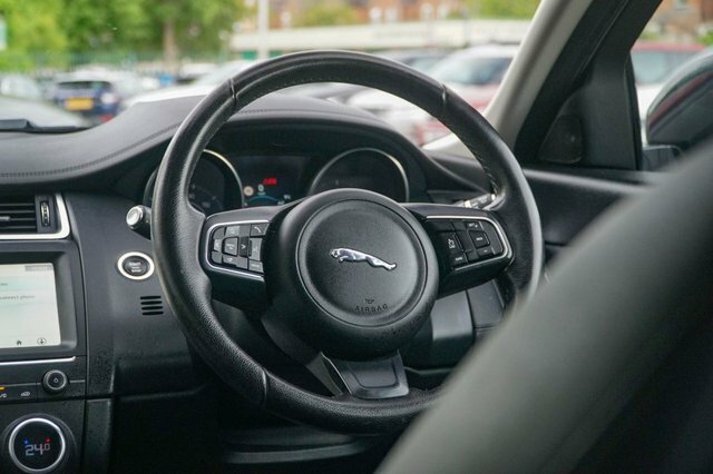 Jaguar E-Pace 2019 2.0 D150 S Suv Euro 6 Ss RY19YHS Red #4