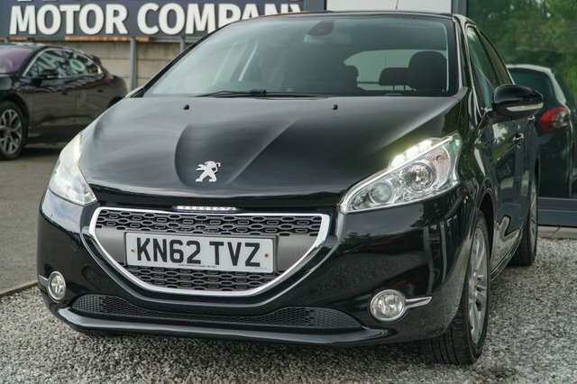 Peugeot 208 2012 1.4 Vti Allure Hatchback Eu Black #3