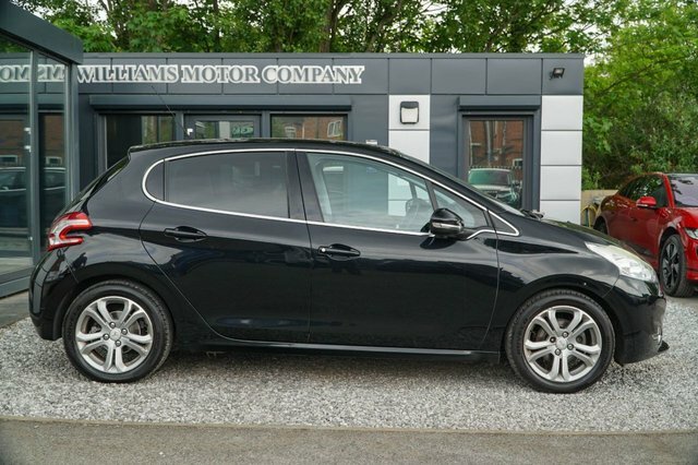 Peugeot 208 2012 1.4 Vti Allure Hatchback Eu Black #6