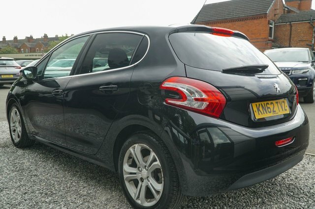 Peugeot 208 2012 1.4 Vti Allure Hatchback Eu Black #5