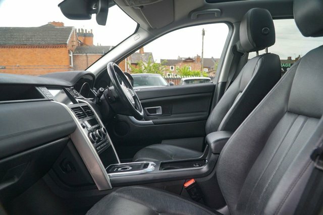 Land Rover Discovery Sport 2016 2.0 Td4 Hse Black Suv 4Wd Eur BL16YSK Red #2