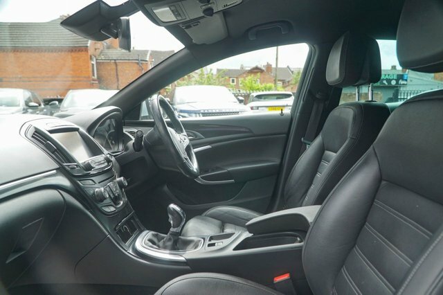 Vauxhall Insignia 2016 2.0 Cdti Ecoflex Sri VX Line Nav Hatchback Silver #2