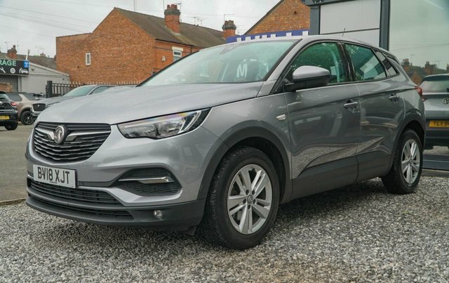 Vauxhall Grandland X 2018 1.2 Turbo Se Suv Euro 6 S BV18XJT Grey #3