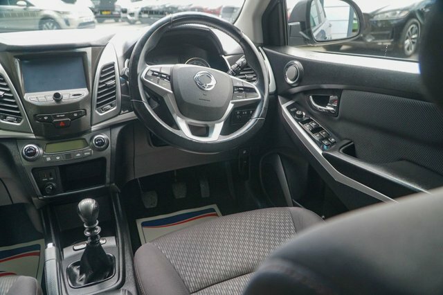 SsangYong Korando 2020 2.2D Le Suv Euro 6 178 Ps Grey #2