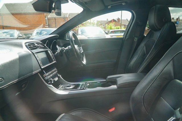 Jaguar XE 2016 2.0D R-sport Saloon Awd Euro NP03PEP Grey #2