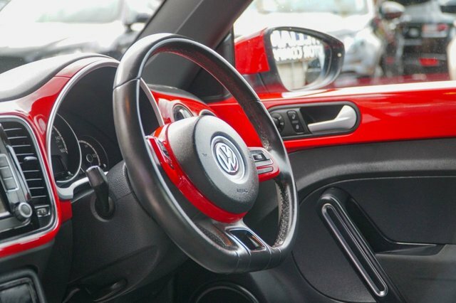 Volkswagen Beetle 2014 2.0 Tdi Design Hatchback Eu Red #2
