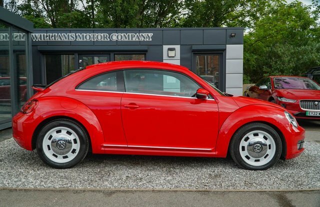 Volkswagen Beetle 2014 2.0 Tdi Design Hatchback Eu Red #6