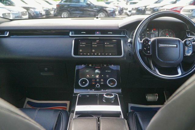 Land Rover Range Rover Velar 2017 2.0 D180 R-dynamic S Suv 4Wd ND67CPU Black #2