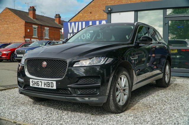 Jaguar F-Pace 2017 2.0 D165 Prestige Suv Euro Black #3