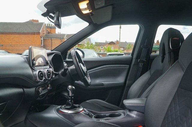 Nissan Juke 2021 1.0 Dig-t Tekna Suv Euro 6 YD21NXL Black #2