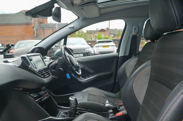 Peugeot 2008 2019 1.2 Puretech Allure Premium Suv Ma BF19OSJ Black #2