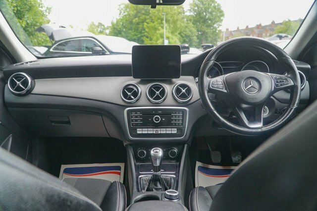 Mercedes-Benz GLA Class 2019 1.6 Gla180 Urban Edition Suv Manua NK19YLS Red #4