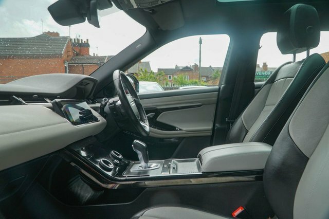 Land Rover Range Rover Evoque 2019 2.0 D150 R-dynamic Se Suv 4Wd EY19OGT Red #4