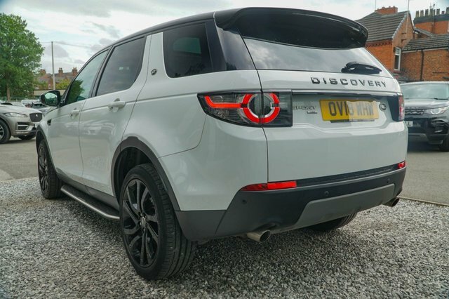 Land Rover Discovery Sport 2018 2.0 Td4 Hse Black Suv 4Wd Eur OV18WHW White #5