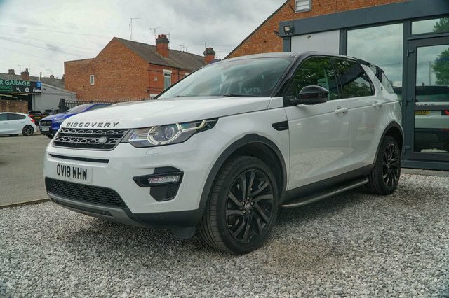 Land Rover Discovery Sport 2018 2.0 Td4 Hse Black Suv 4Wd Eur OV18WHW White #3