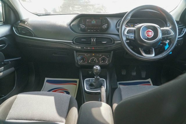 Fiat Tipo 2019 1.4 Mpi Easy Hatchback Euro Grey #4