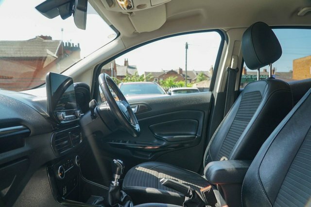 Ford Ecosport 2018 1.0T Ecoboost Titanium Suv YL67UJM Black #2