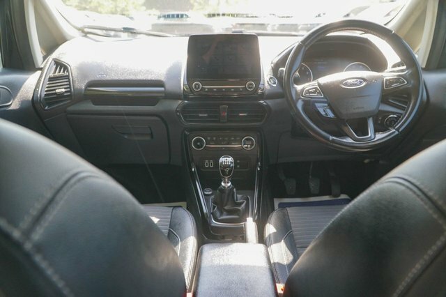 Ford Ecosport 2018 1.0T Ecoboost Titanium Suv YL67UJM Black #4