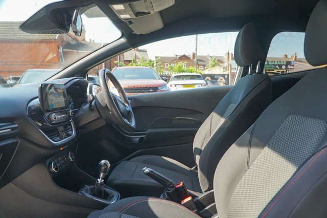 Ford Fiesta 2018 1.0T Ecoboost St-line Hatchback Ma BP67XMX White #2