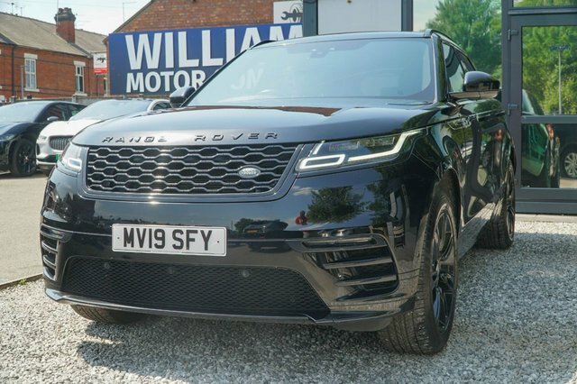 Land Rover Range Rover Velar 2019 2.0 D180 R-dynamic Se Suv 4Wd MV19SFY Black #3