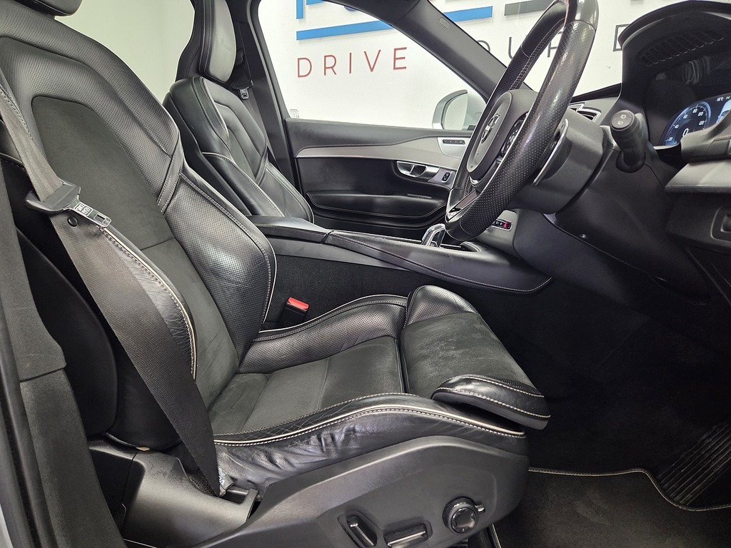 Volvo XC90 2.0H T8 Twin Engine 11.6Kwh R-design Pro Suv P KR19UNF Silver #4