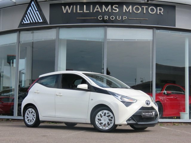 Toyota Aygo 2019 1.0 Vvt-i X-play Hatchback White
