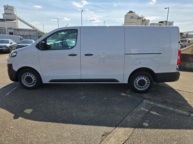 Citroen Dispatch 2.0 Bluehdi 1400 Enterprise Edition XL Fwd 3 Euro PK23YFJ White #4