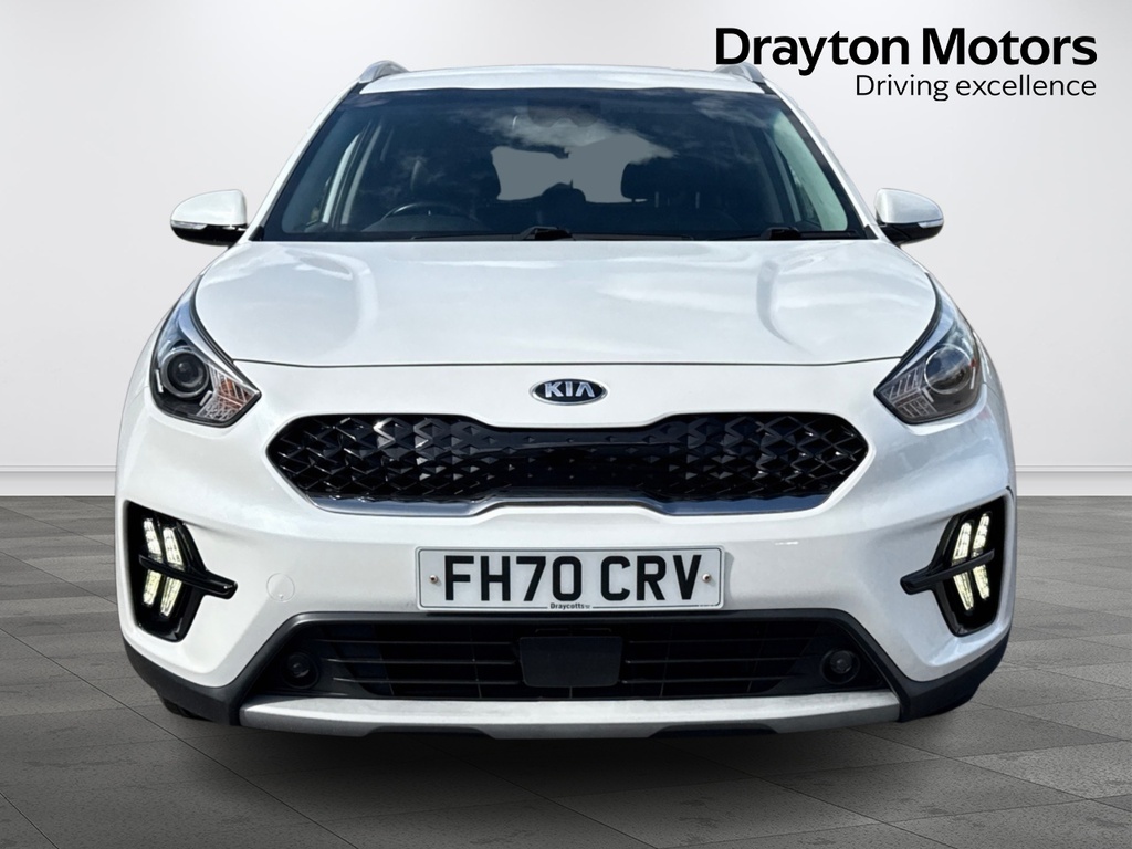 Kia Niro 1.6 Gdi 2 Suv Hybrid Dct FH70CRV White #3