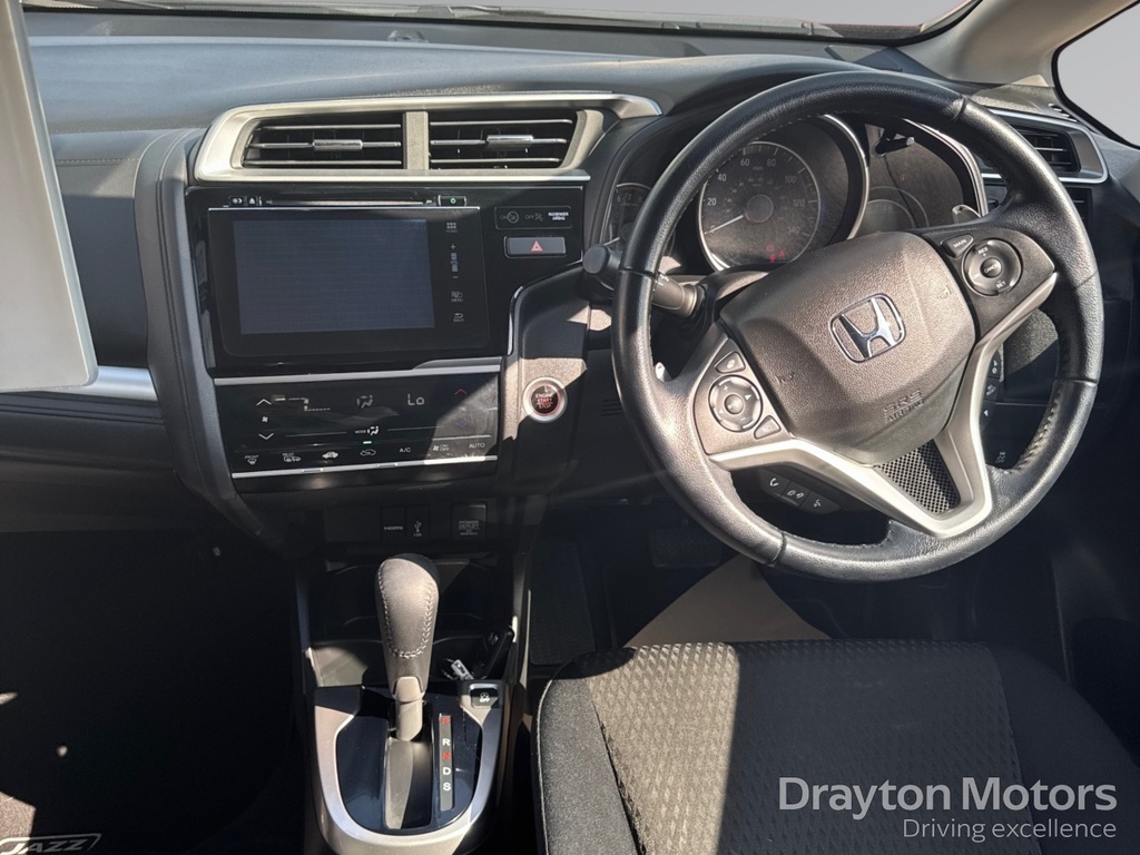 Honda Jazz 1.3 I Vtec Ex Navi Hatchback Cvt CR19CHF Silver #2