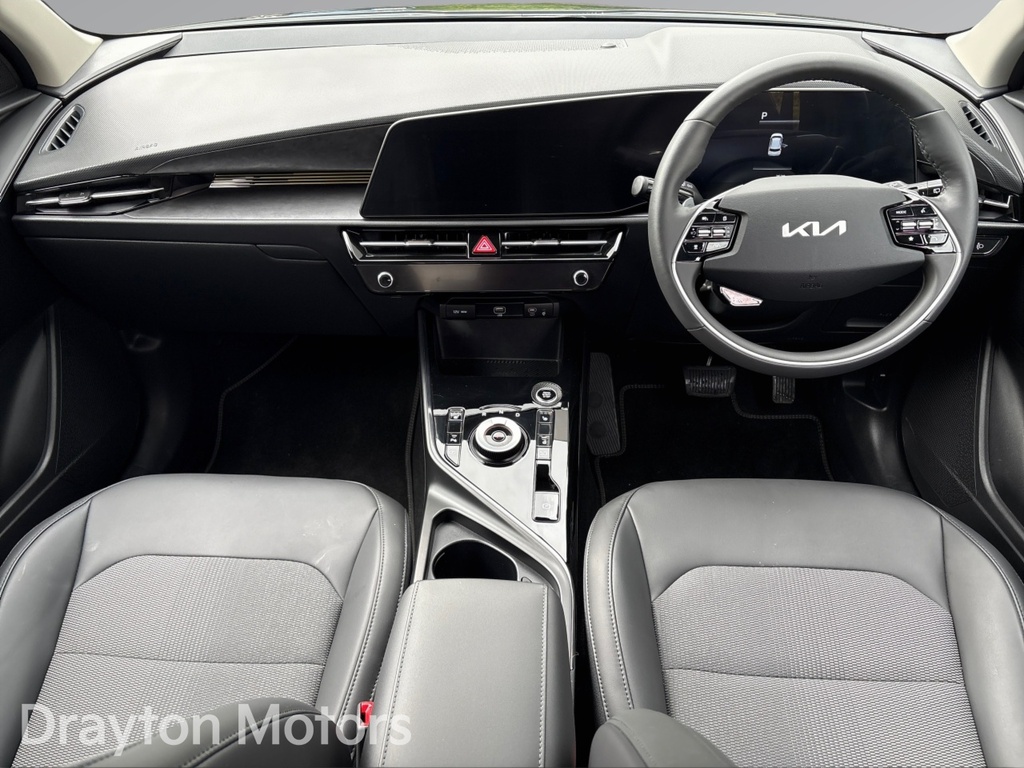 Kia Niro 1.6H Gdi Evolve Suv Hybrid Dct YM75WLA Black #2