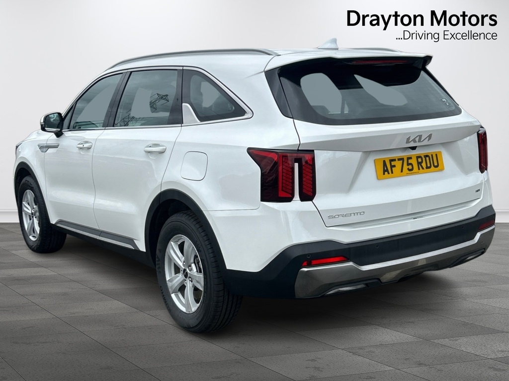 Kia Sorento 2.2 Crdi 2 Suv Dct Awd White #6