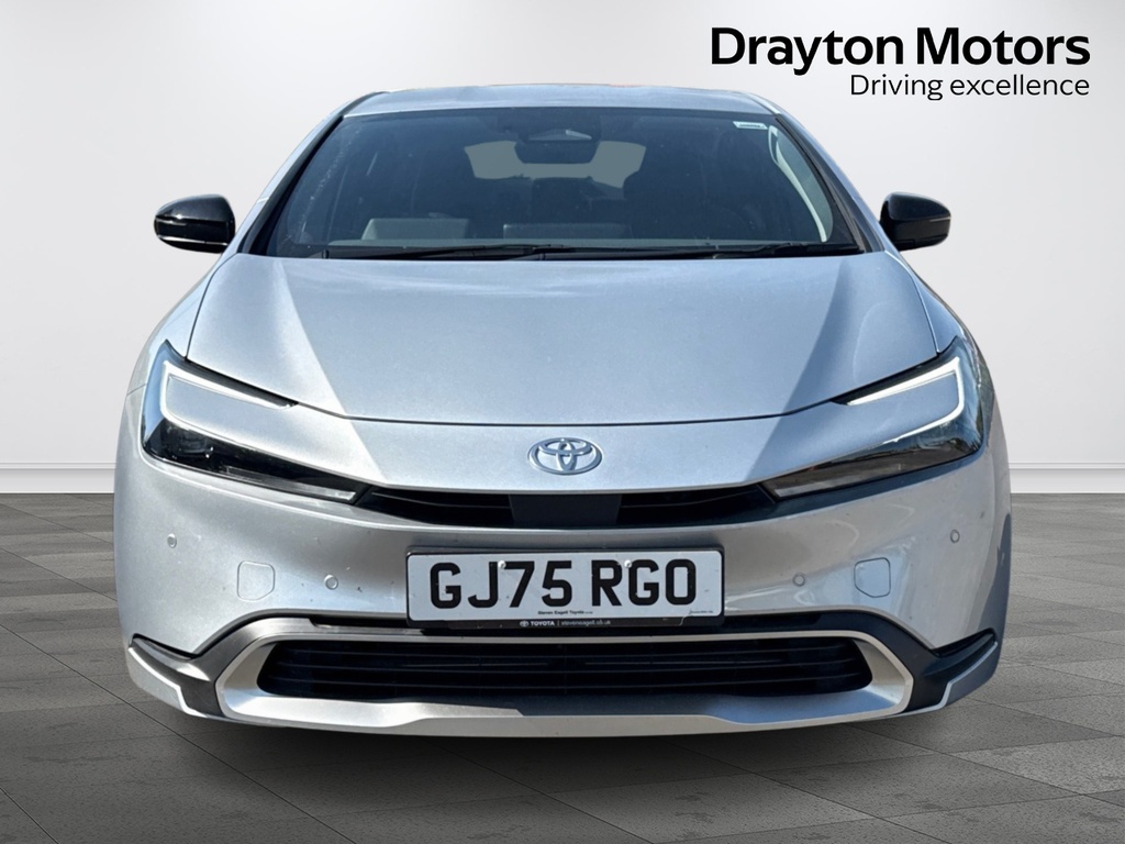 Toyota Prius 2.0 13.6Kwh Design Hatchback Plug In Hy Silver #3