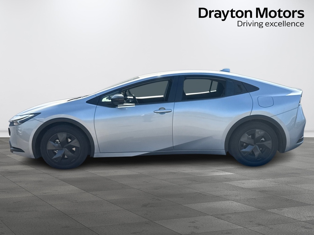 Toyota Prius 2.0 13.6Kwh Design Hatchback Plug In Hy Silver #5
