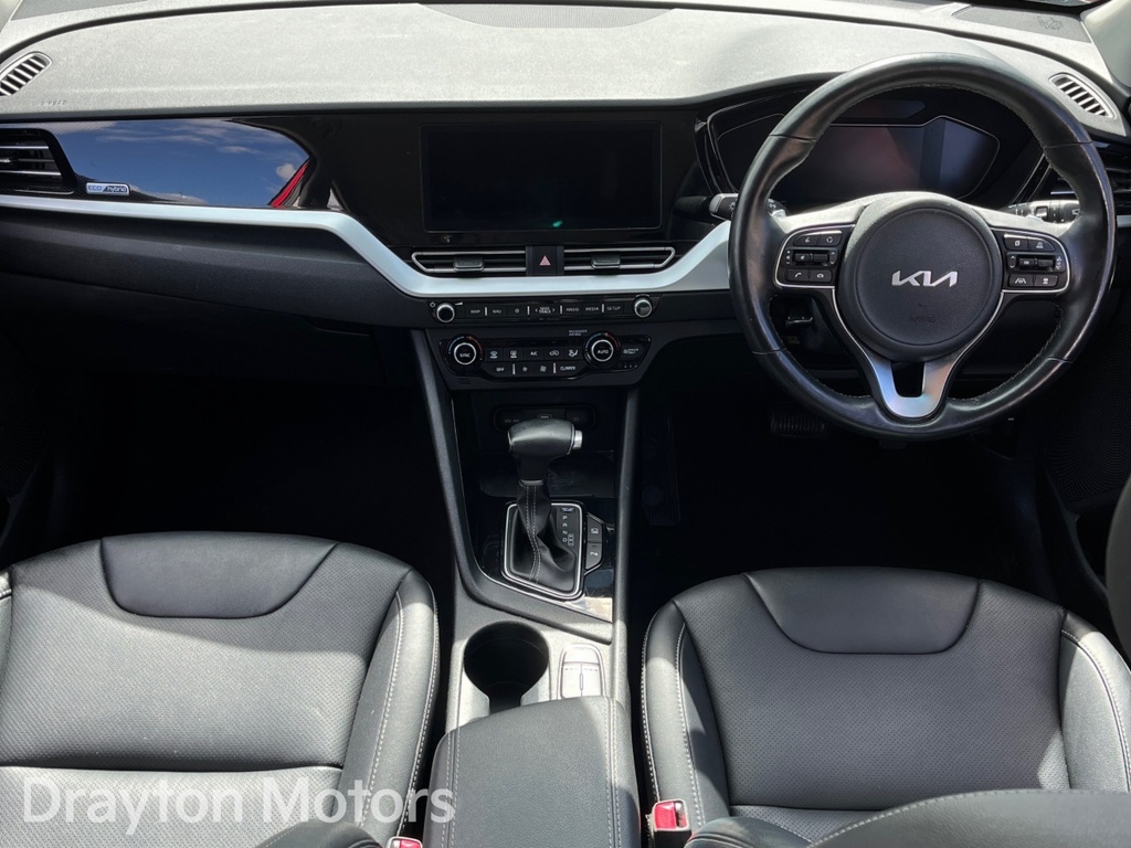 Kia Niro 1.6 Gdi 3 Suv Hybrid Dct FY71YMH Red #2