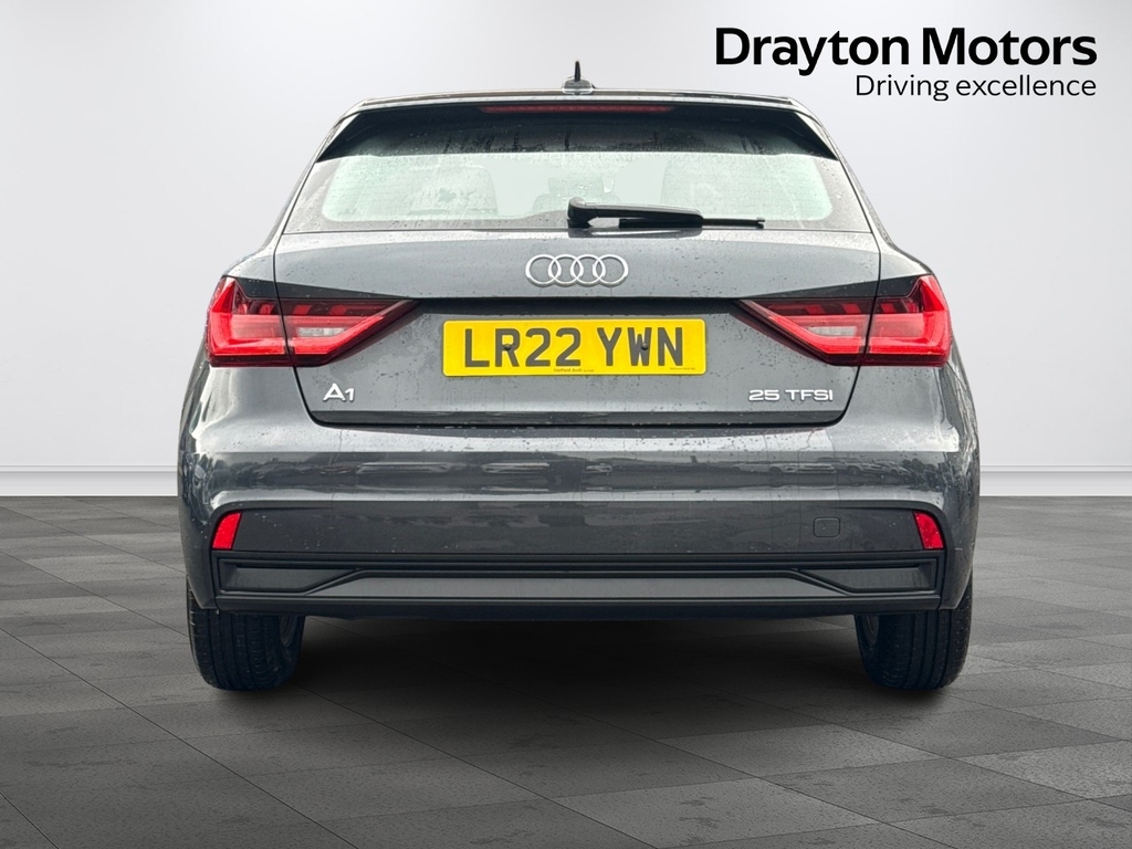 Audi A1 1.0 Tfsi 25 Technik Sportback LR22YWN Grey #4
