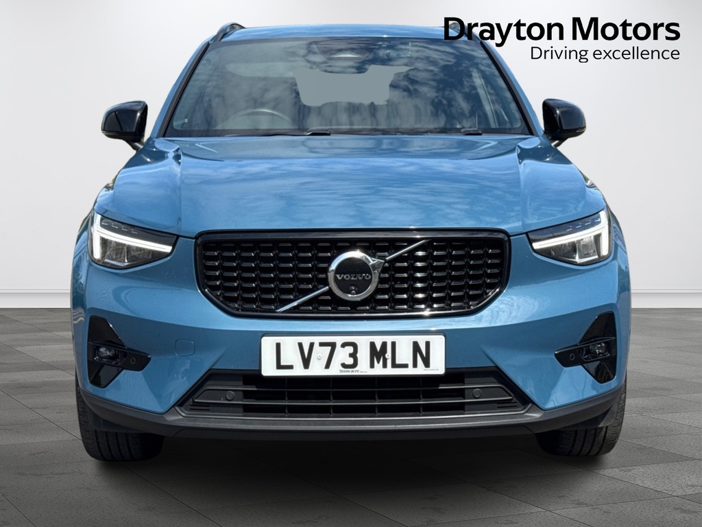 Volvo XC40 2.0 B4 Mhev Plus Dark Suv Hybrid Dct Au LV73MLN Blue #2