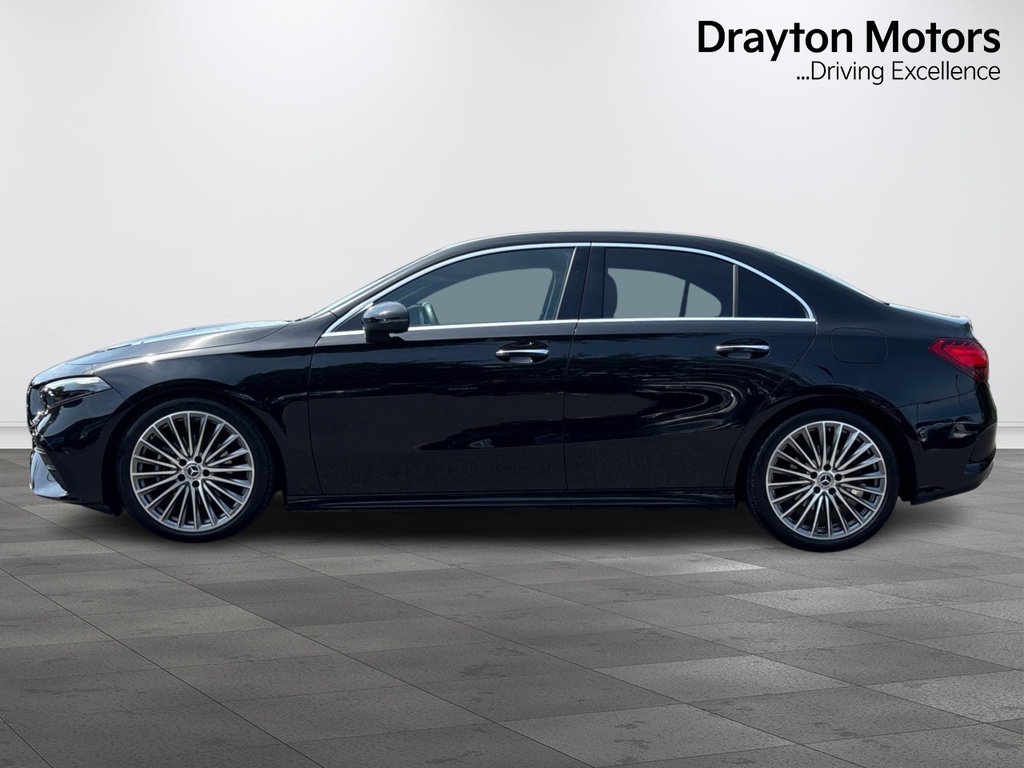 Mercedes-Benz A Class 1.3 A200h Mhev Amg Line FX25OMH Black #5