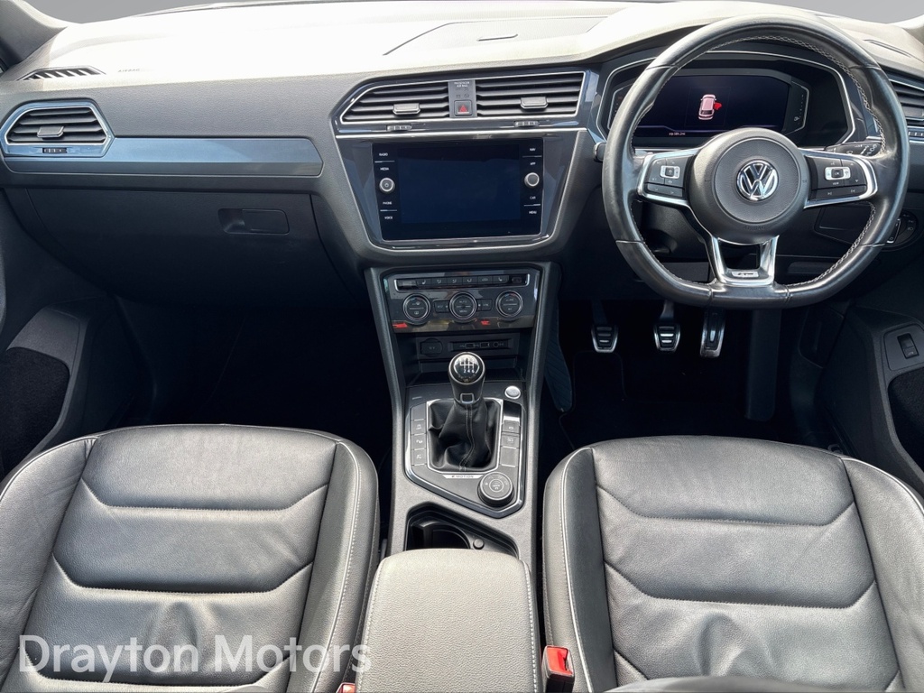 Volkswagen Tiguan 2.0 Tdi R Line Tech Suv Dsg YR20ULH Silver #2