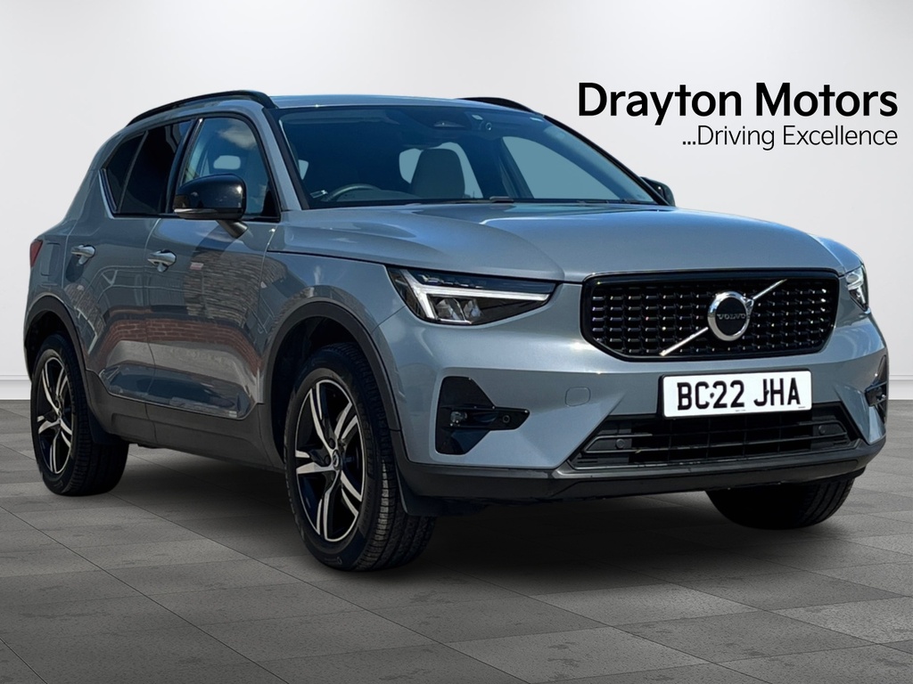 Volvo XC40 2.0 B3 Mhev Plus Dark Suv Dct Grey
