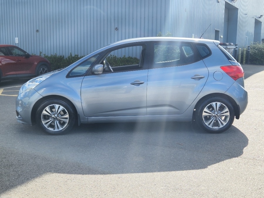 Kia Venga 1.6 2 Mpv Silver #6