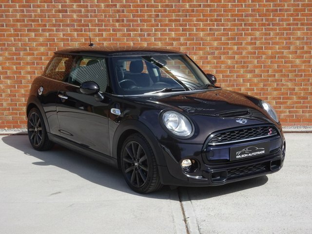 Mini Hatch Cooper S Euro 6 Brown