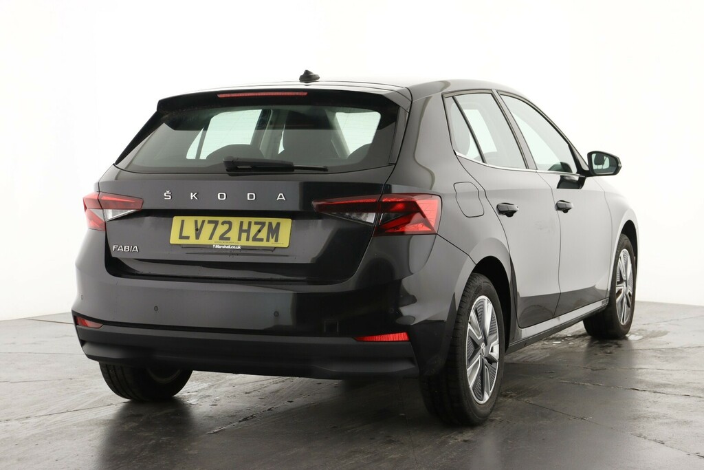 Skoda Fabia 1.0 Tsi 110 Se L LV72HZM Black #3