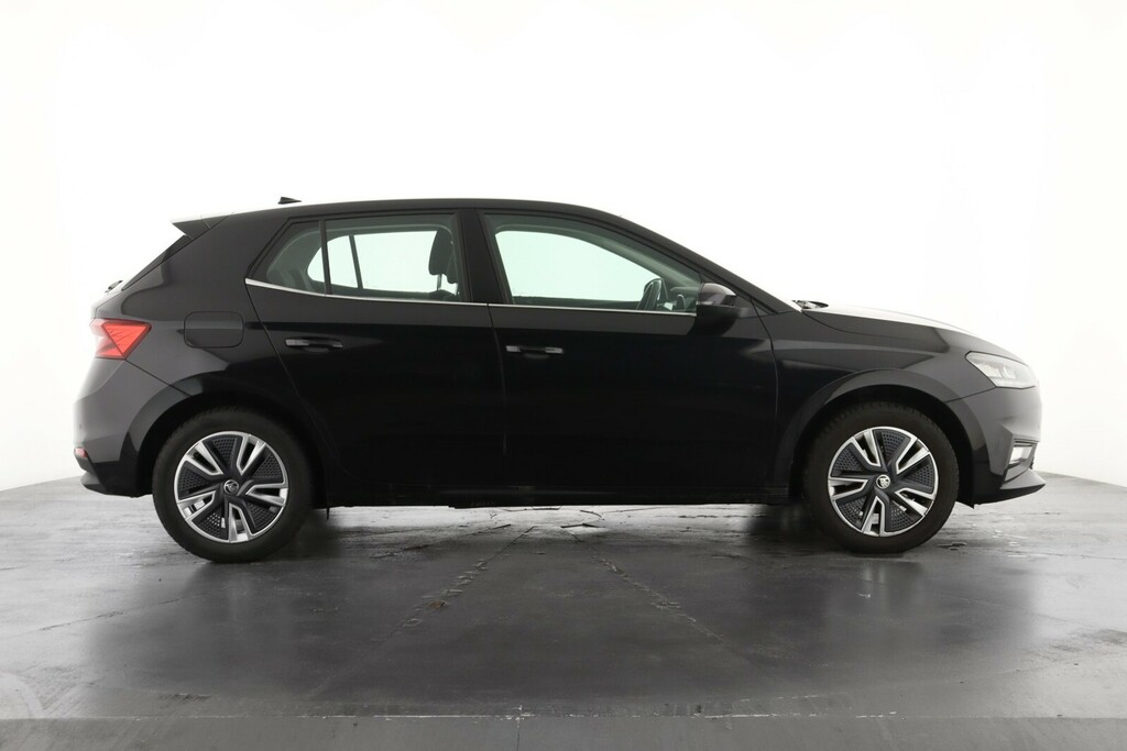Skoda Fabia 1.0 Tsi 110 Se L LV72HZM Black #4