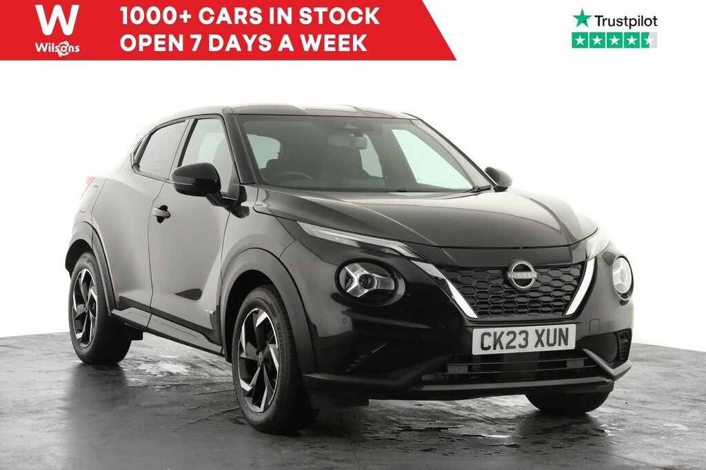Nissan Juke 1.6 Hybrid N-connecta Black