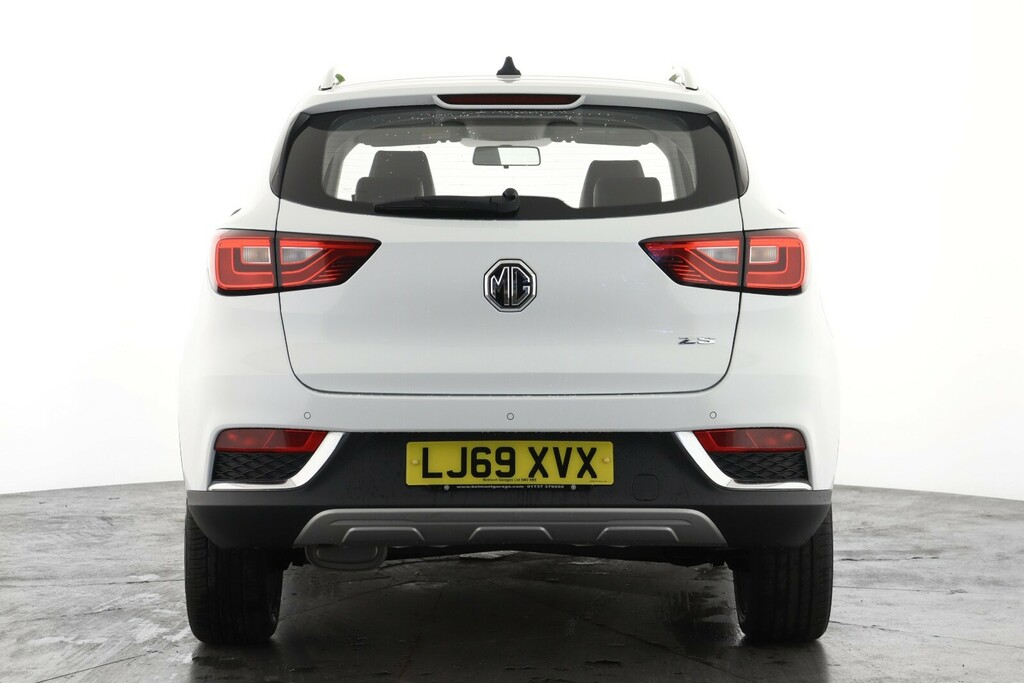 MG ZS 1.5 Vti-tech Exclusive White #2