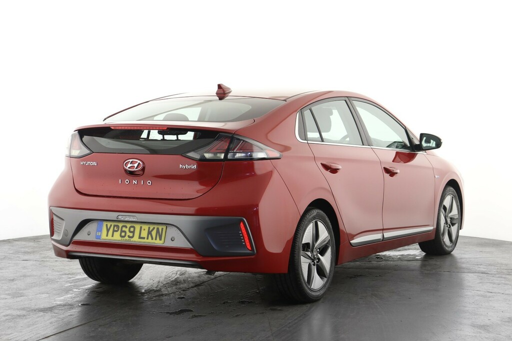 Hyundai Ioniq 1.6 Gdi Hybrid 1St Edition Dct YP69LKN Red #3