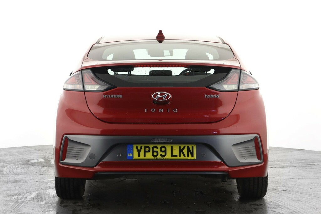 Hyundai Ioniq 1.6 Gdi Hybrid 1St Edition Dct YP69LKN Red #2